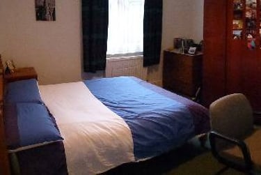 9 bed house, Clifton Hill, City Centre, Exeter, EX12DJ - Image 2